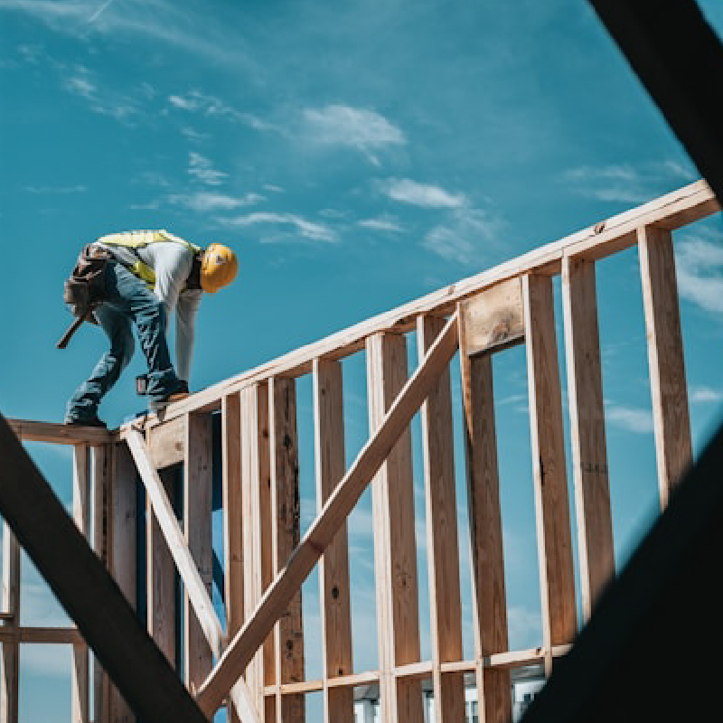 O setor que não pára, mas luta para recrutar